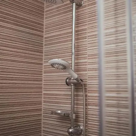 Feel - Old Town With Parking *